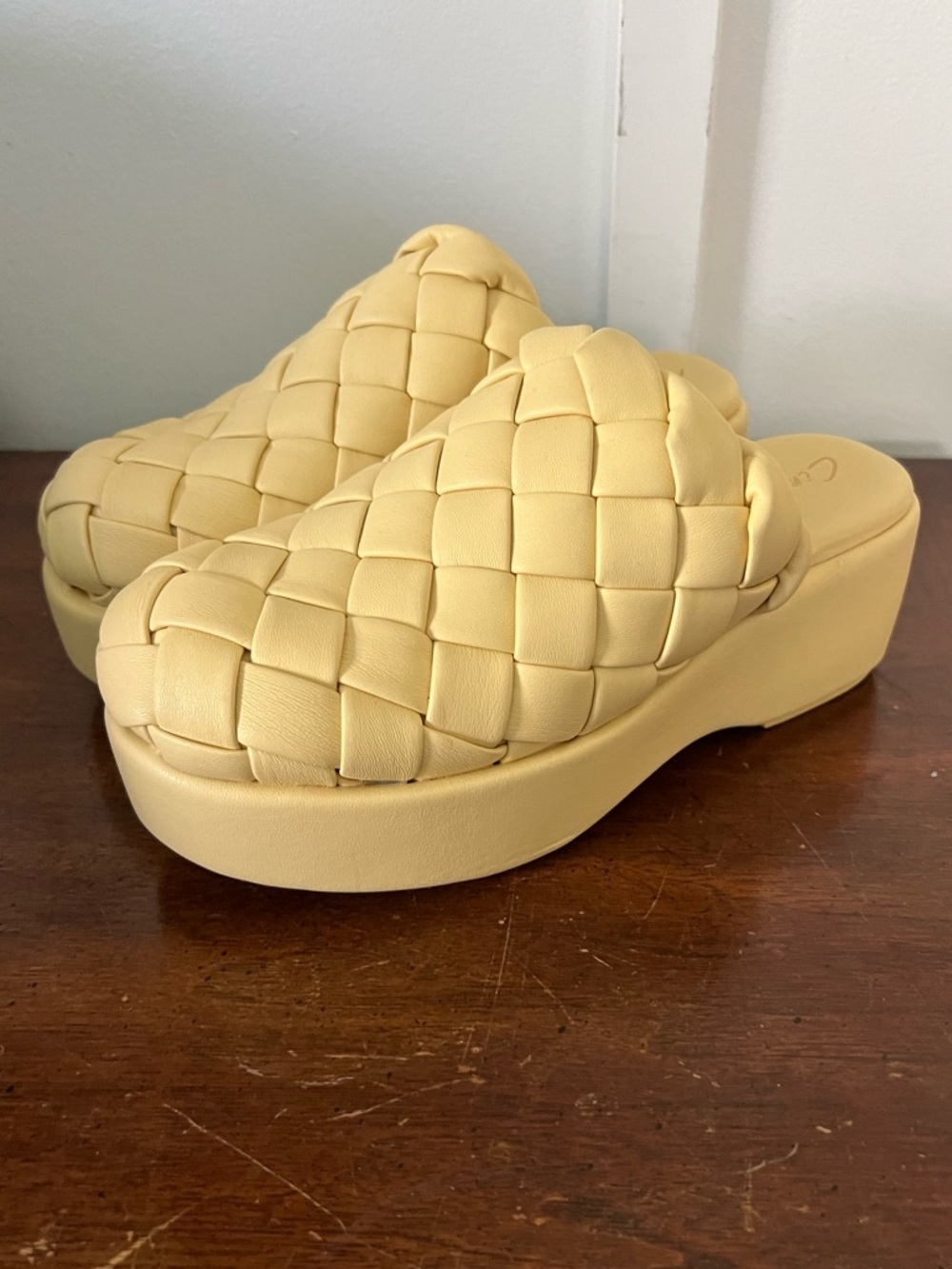 Circus by Sam Edelman Julieta Woven Clogs Woven Platform Mules butter yellow 6.5
